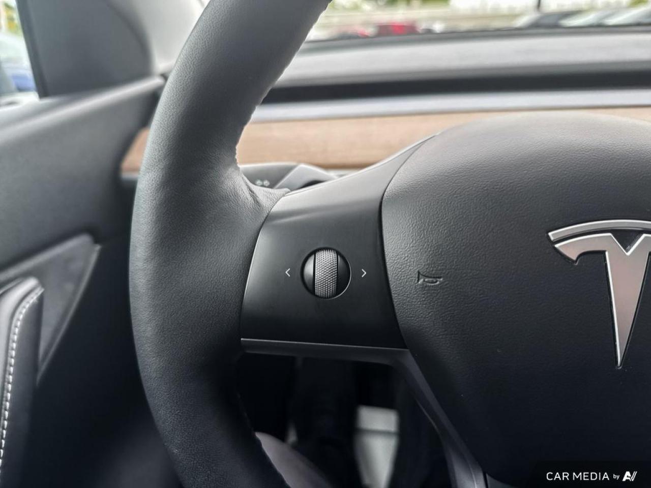 2022 Tesla Model Y LONG RANGE / AWD / NAVIGATION / LEATHER - Photo #15