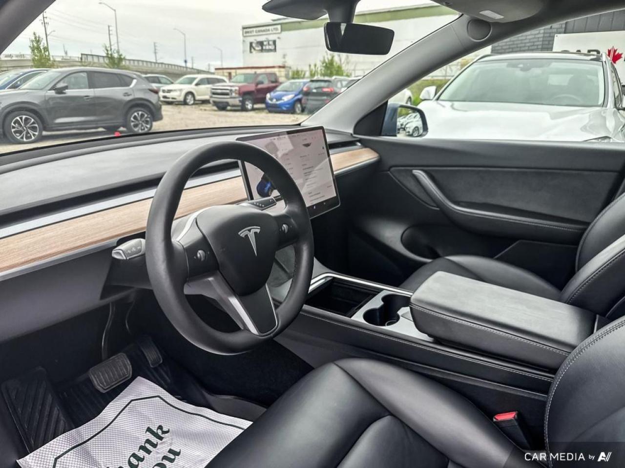 2022 Tesla Model Y LONG RANGE / AWD / NAVIGATION / LEATHER - Photo #18