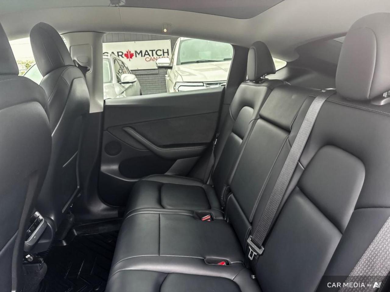 2022 Tesla Model Y LONG RANGE / AWD / NAVIGATION / LEATHER - Photo #20