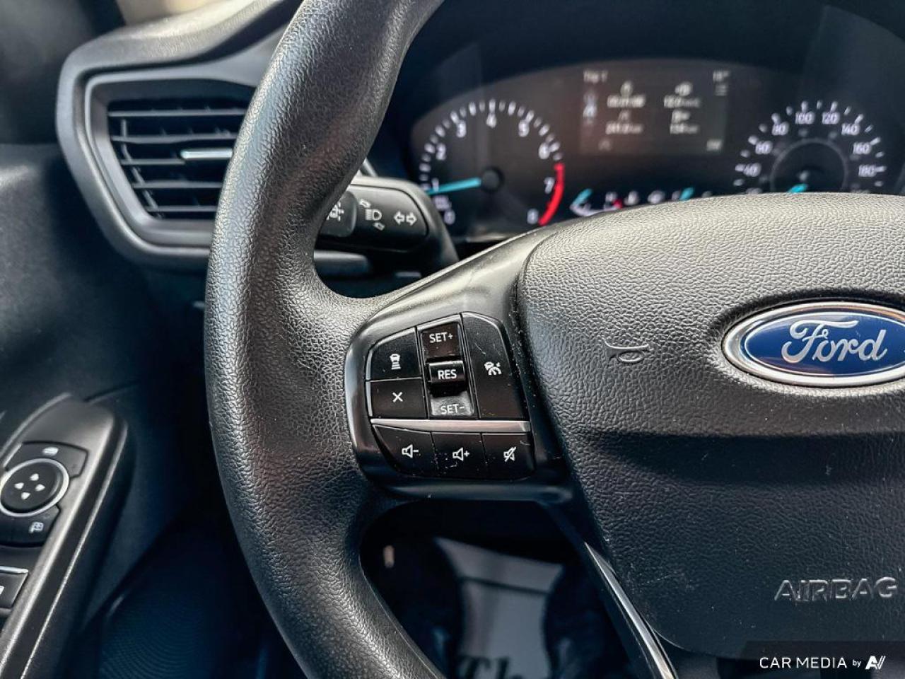 2020 Ford Escape SE / AWD / NAV / HTD SEATS / ALLOYS - Photo #19