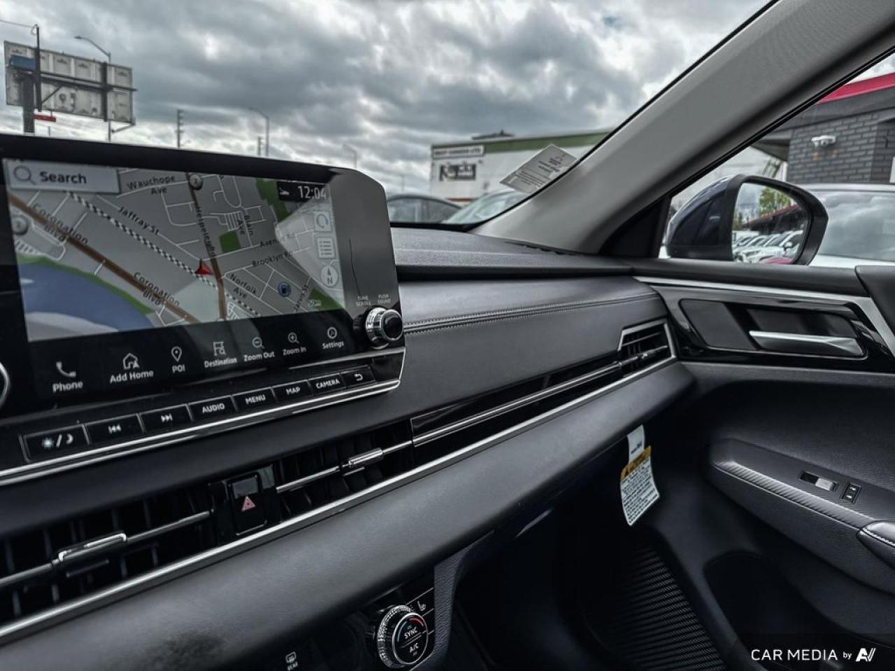 2023 Mitsubishi Outlander LE PREMIUM / S-AWC / ROOF / NAV / NO ACCIDENTS - Photo #25