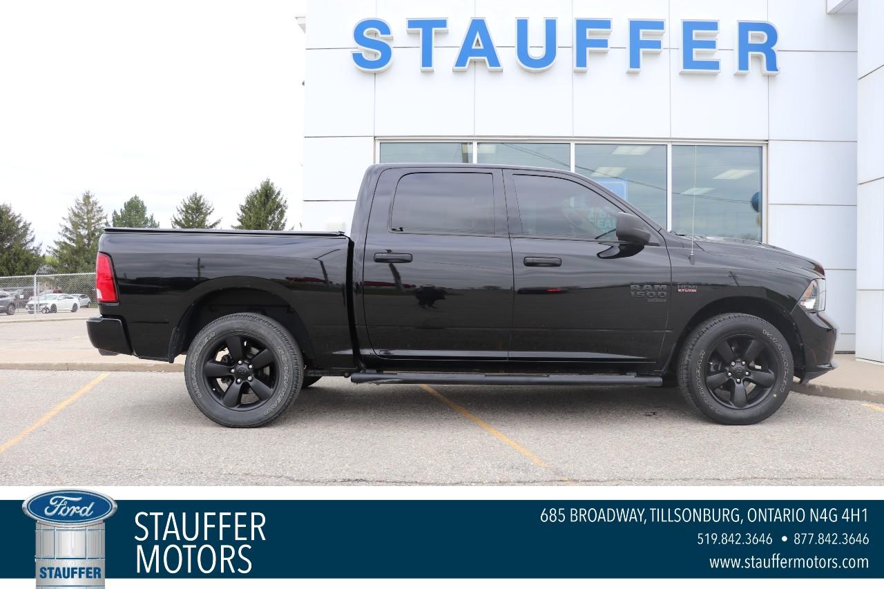 Used 2022 RAM 1500 Classic Express 4x4 Crew Cab 5'7 Box for sale in Tillsonburg, ON