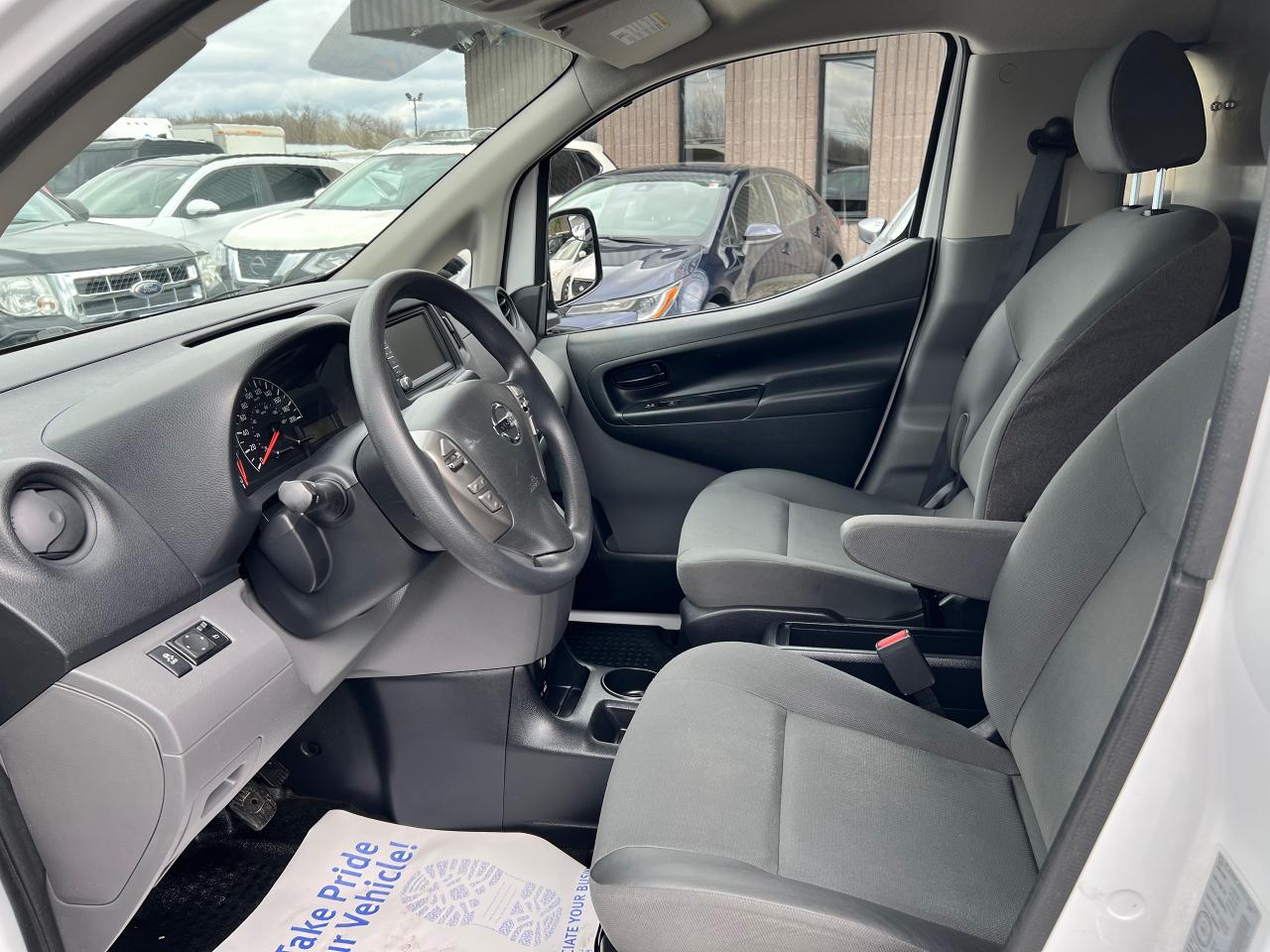 2021 Nissan NV200 S - Photo #9