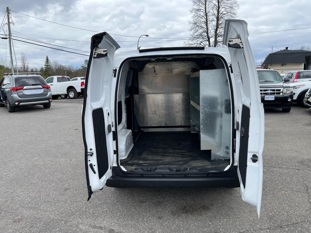 2021 Nissan NV200 S - Photo #20