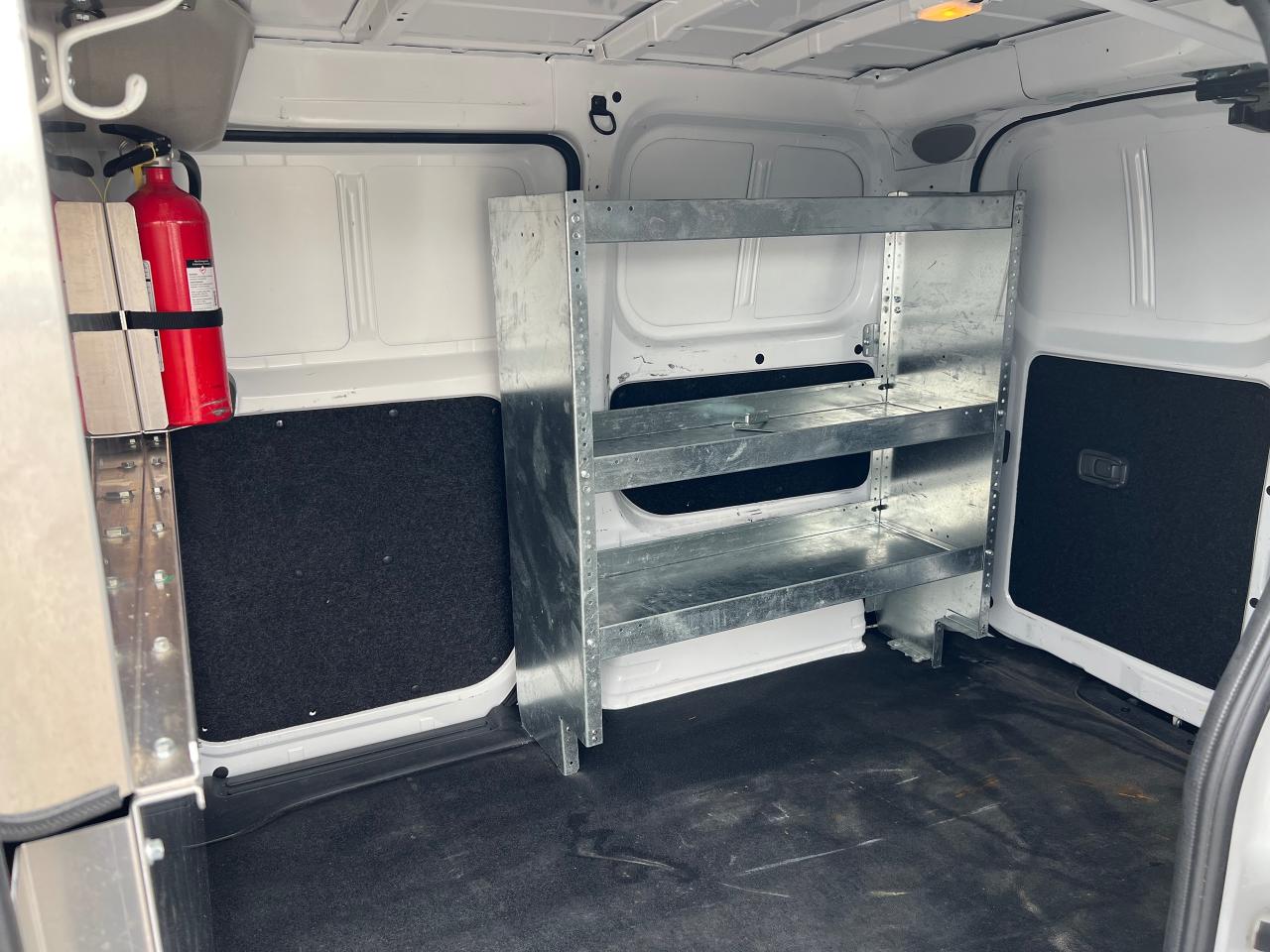 2021 Nissan NV200 S - Photo #17