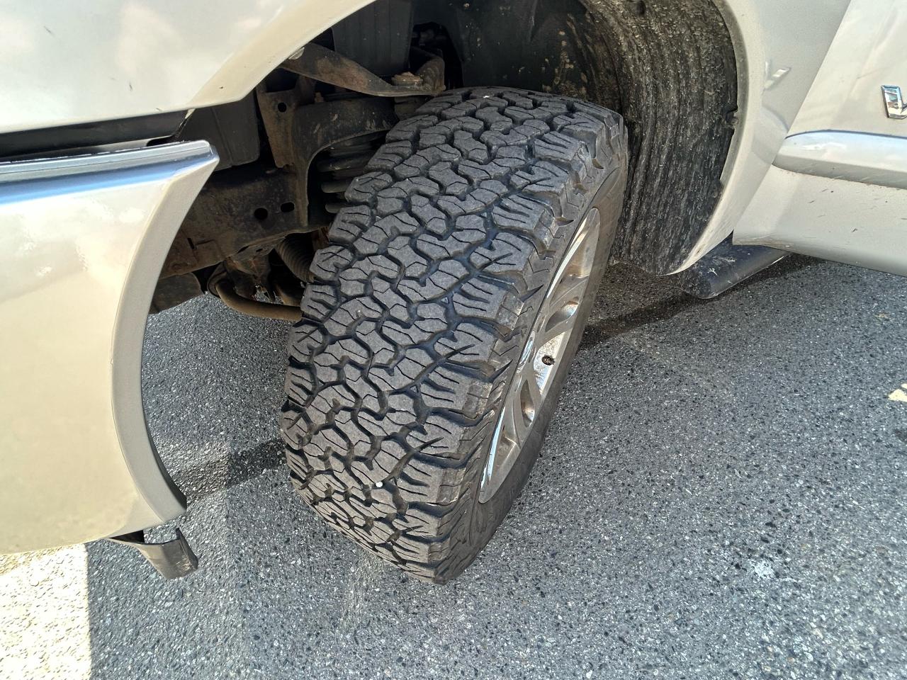 2015 Nissan Titan SL - Photo #3