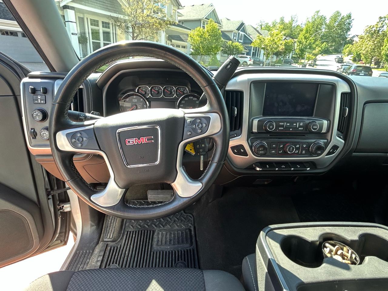 2015 GMC Sierra 1500 SLE - Photo #11