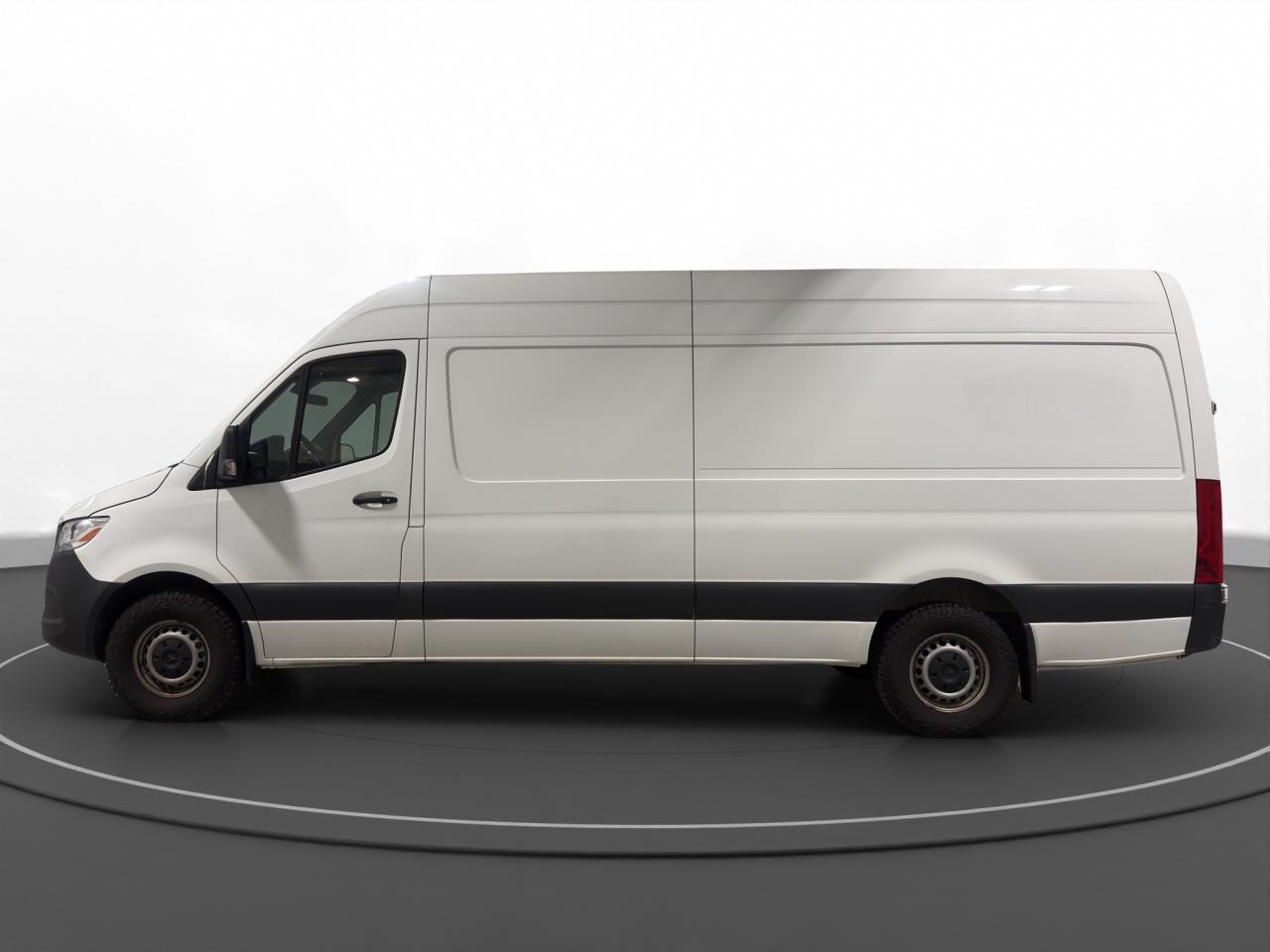 2022 Mercedes-Benz Sprinter 2500 High Roof - Photo #4
