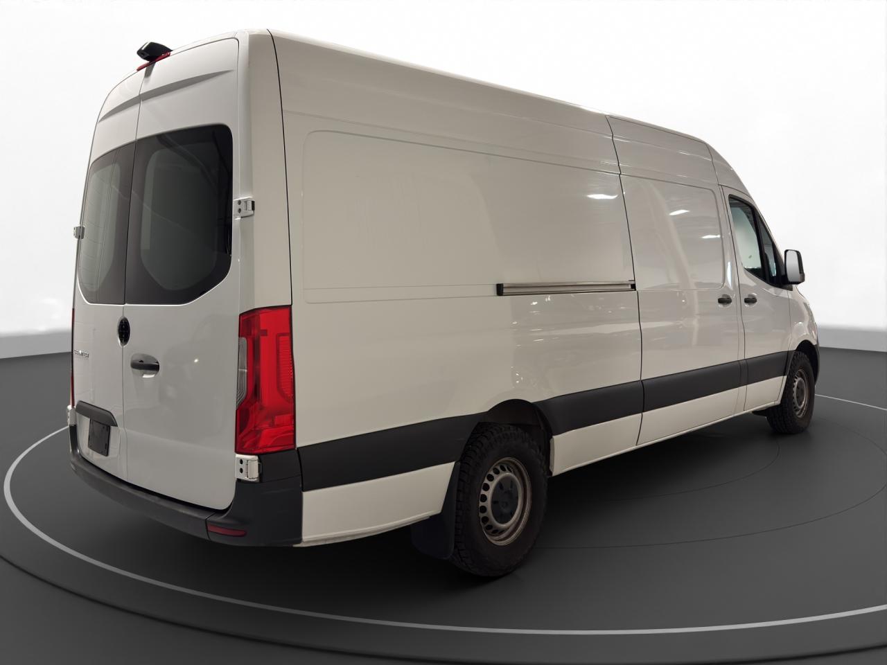 2022 Mercedes-Benz Sprinter 2500 High Roof - Photo #7