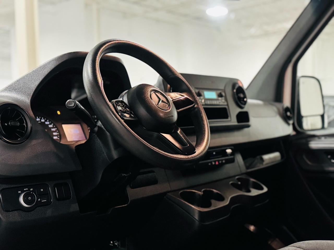 2022 Mercedes-Benz Sprinter 2500 High Roof - Photo #8