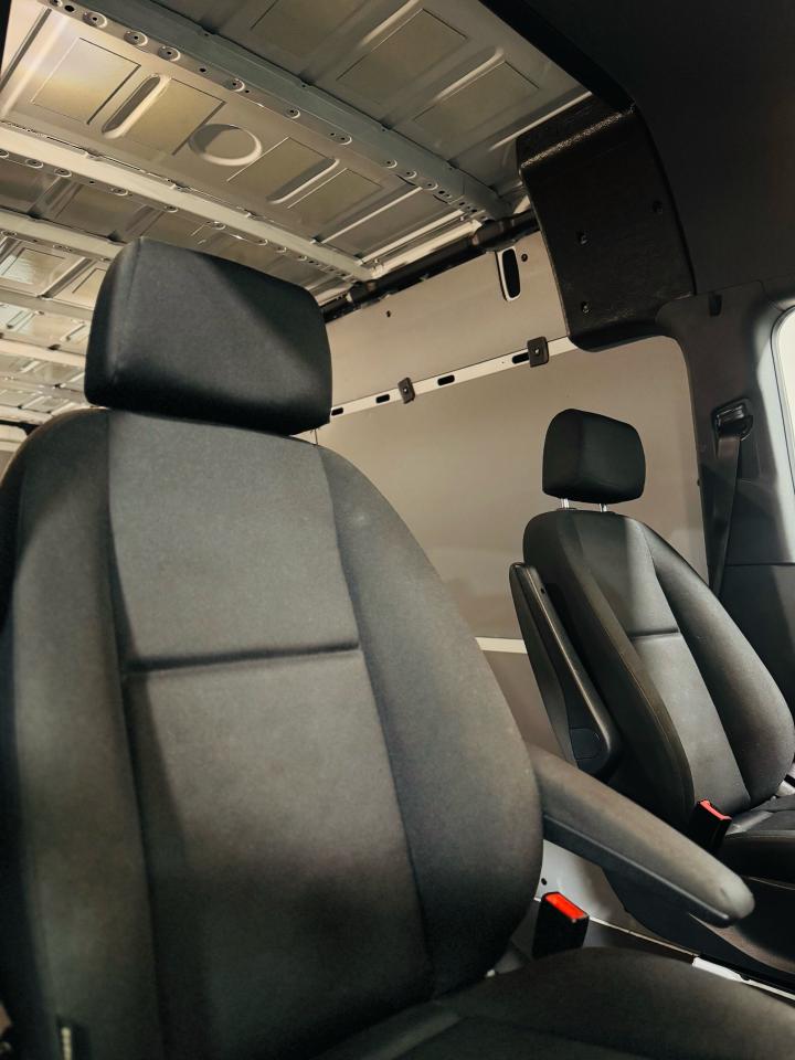 2022 Mercedes-Benz Sprinter 2500 High Roof - Photo #19