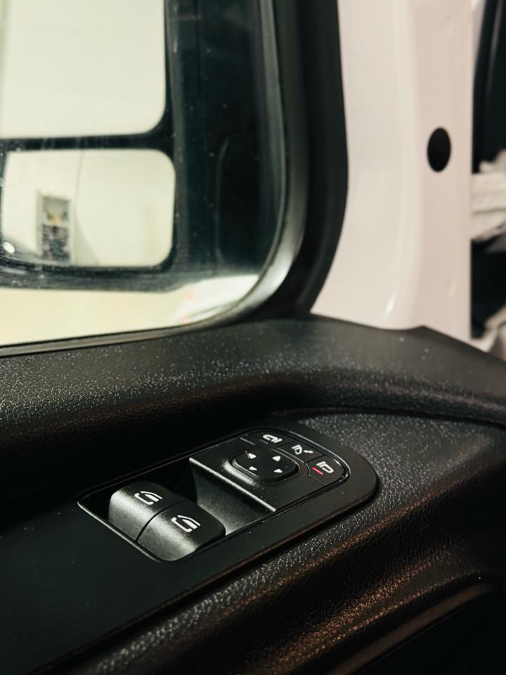 2022 Mercedes-Benz Sprinter 2500 High Roof - Photo #9