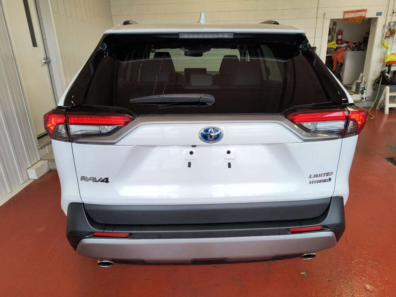 2023 Toyota RAV4 Hybrid Limited Photo