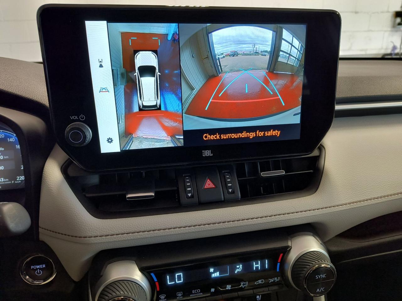 2023 Toyota RAV4 Hybrid Limited Photo