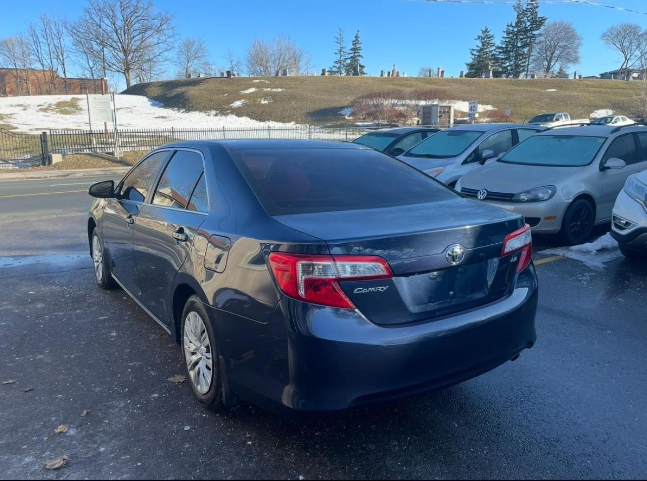 2014 Toyota Camry XLE - Photo #3