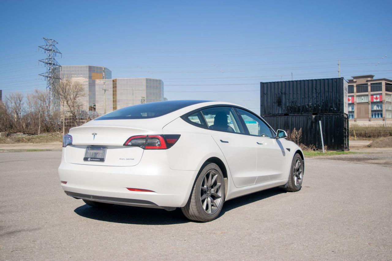 2022 Tesla Model 3 LONG RANGE - Photo #5