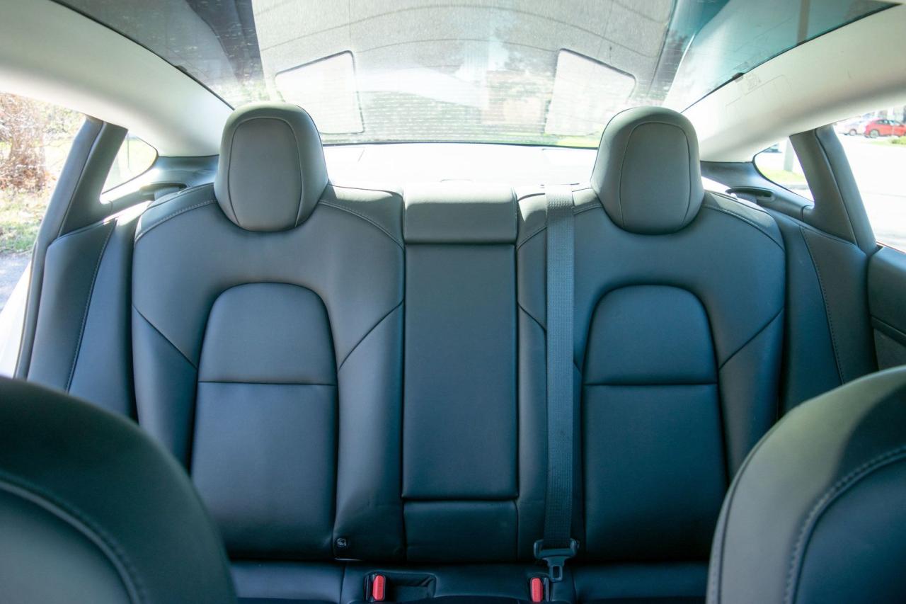 2022 Tesla Model 3 LONG RANGE - Photo #21