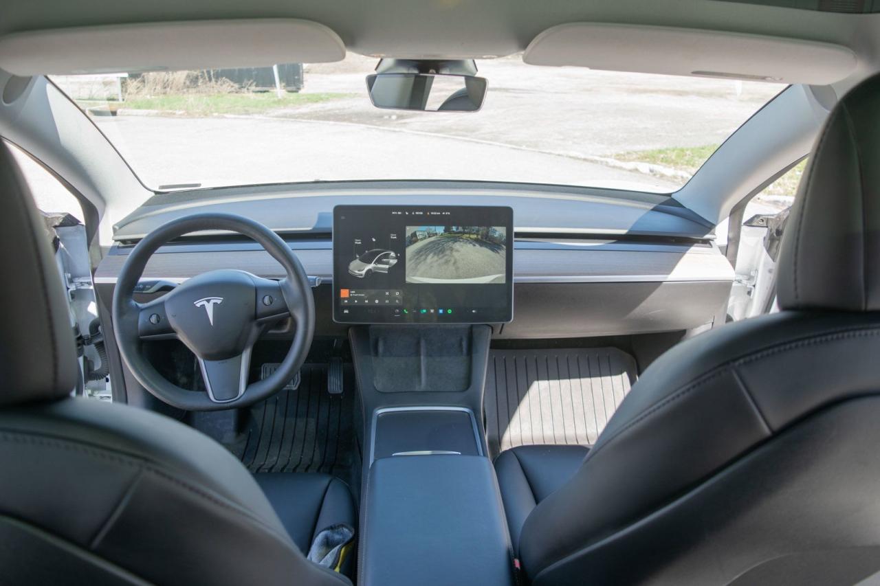 2022 Tesla Model 3 LONG RANGE - Photo #23