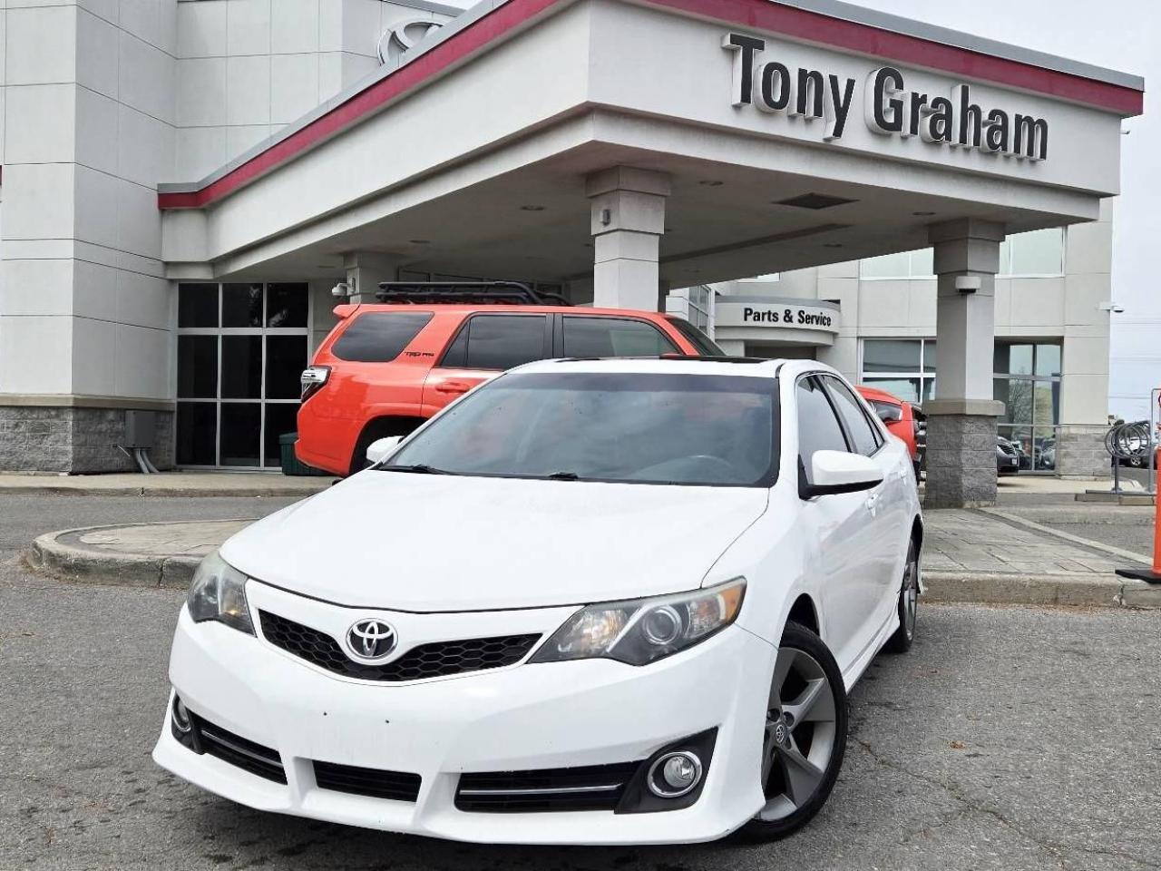 Used 2012 Toyota Camry SE for sale in Ottawa, ON