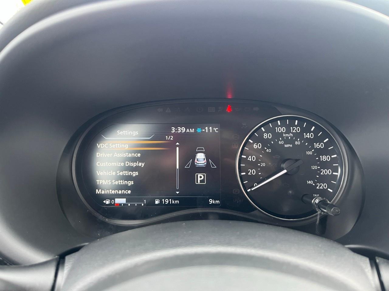 2025 Nissan Kicks Play SV FWD Photo