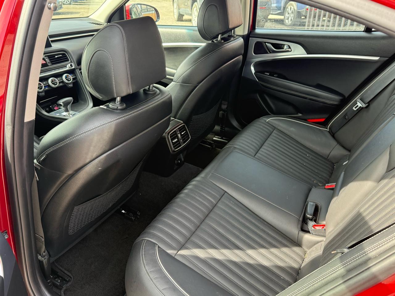 2020 Genesis G70 2.0T Elite | Navigation | Backup Camera | Sunroof - Photo #10