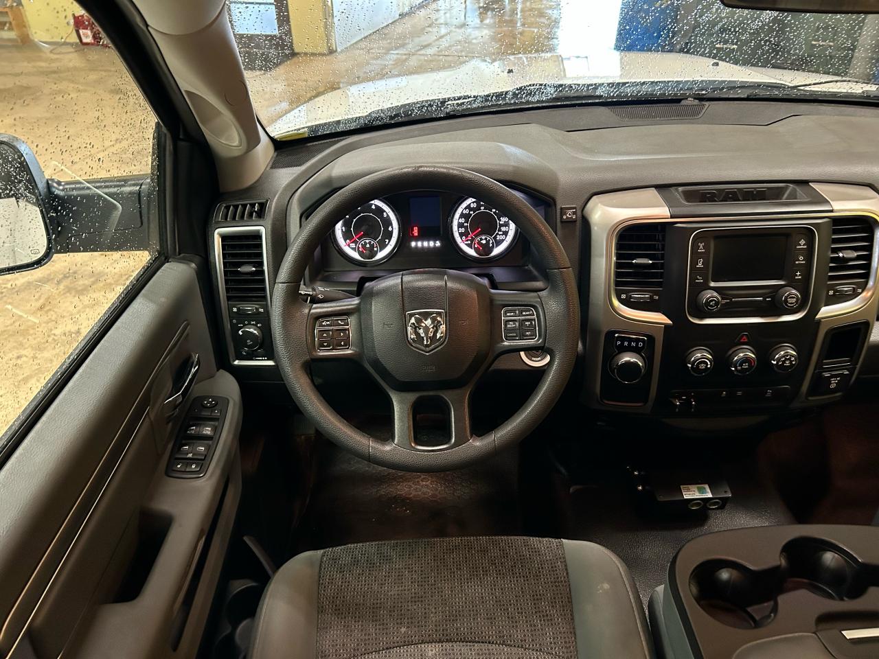 2018 RAM 1500 SLT - Photo #16