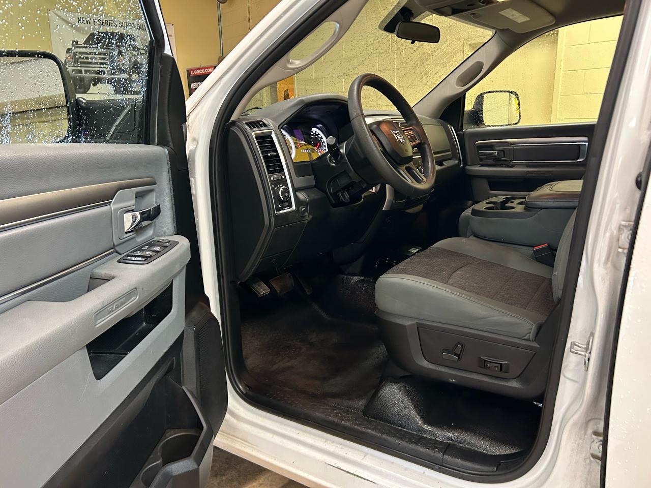 2018 RAM 1500 SLT - Photo #8