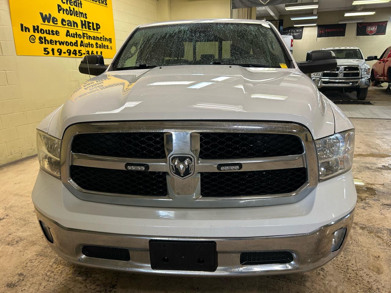 2018 RAM 1500 SLT - Photo #7