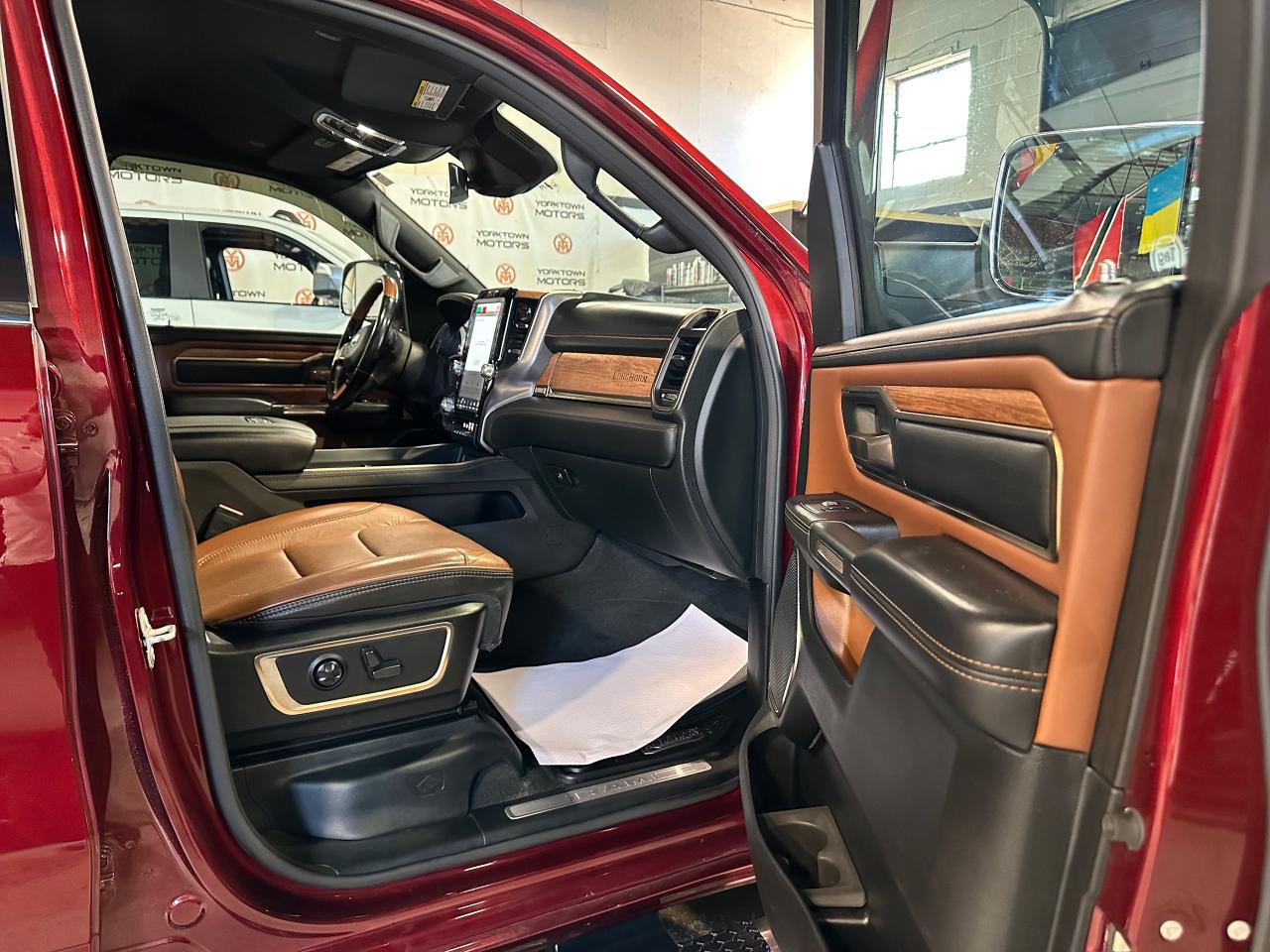 2022 RAM 1500 LIMITED LONGHORN LEATHER | LOADED | NAVI |CREWCAB - Photo #9