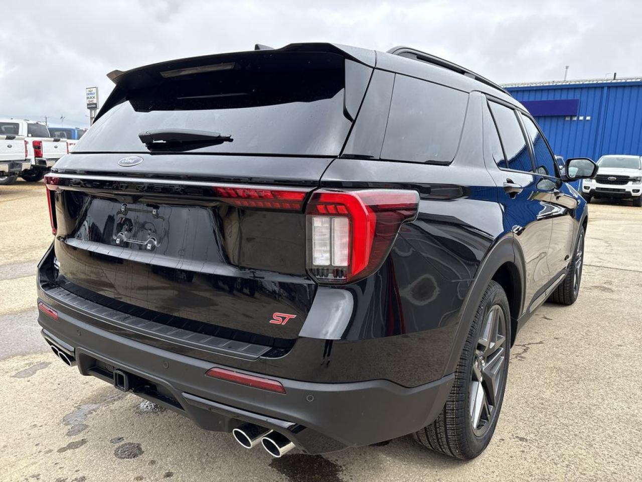 2025 Ford Explorer ST 400A Photo5