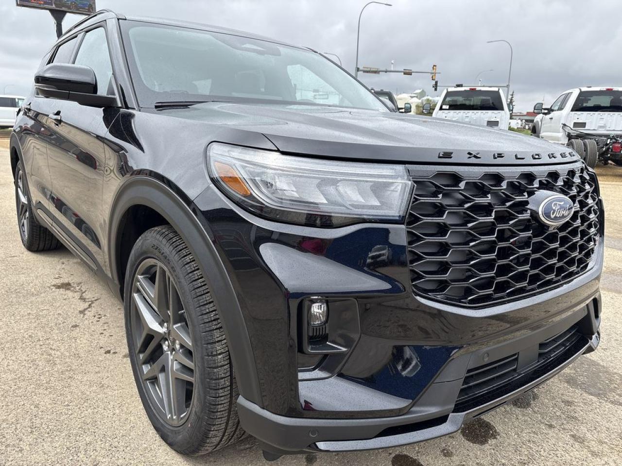 2025 Ford Explorer ST 400A Photo5