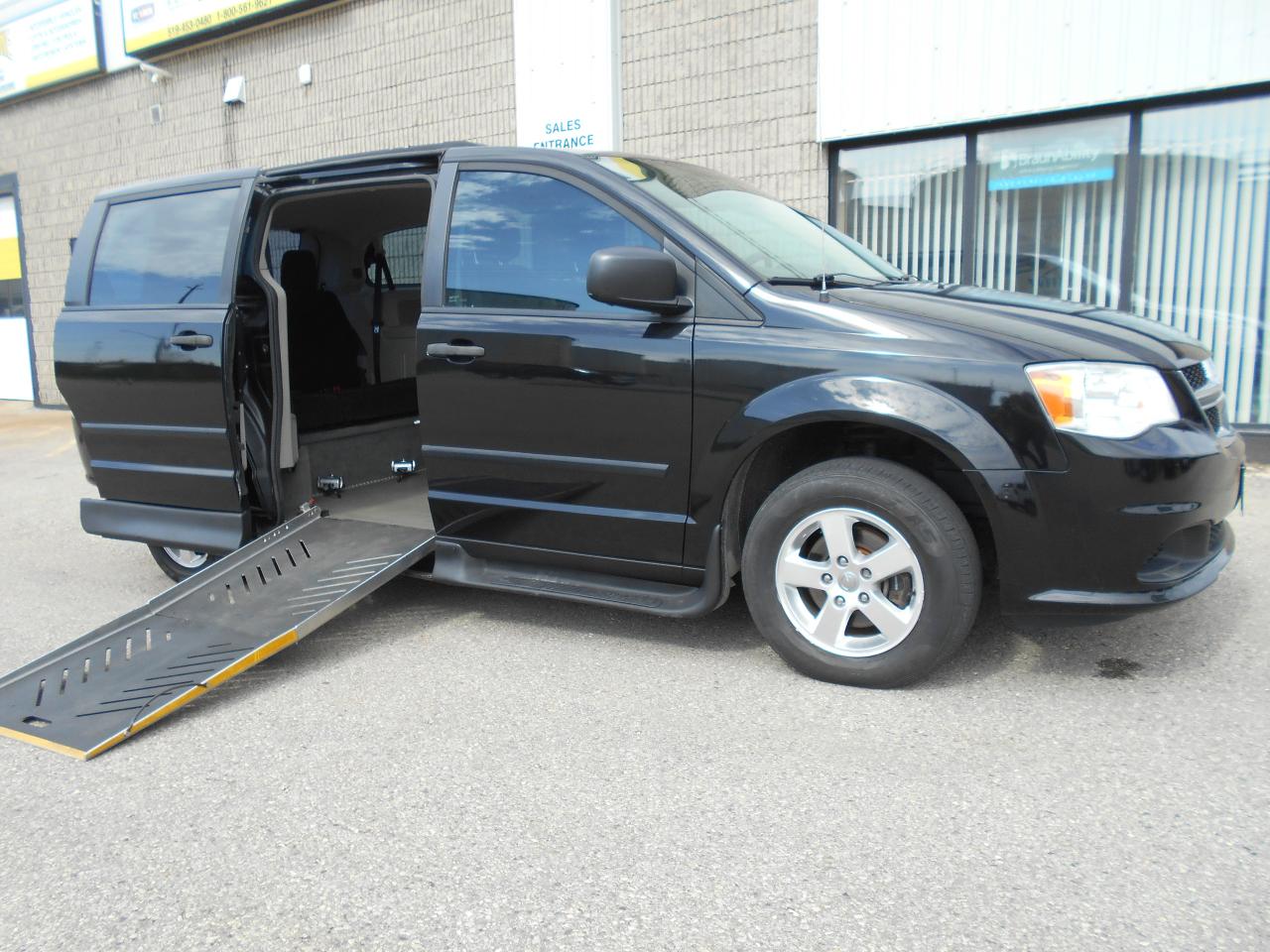 Used 2012 Dodge Grand Caravan SE/CVP-Wheelchair Accessible Side Entry-Short for sale in London, ON