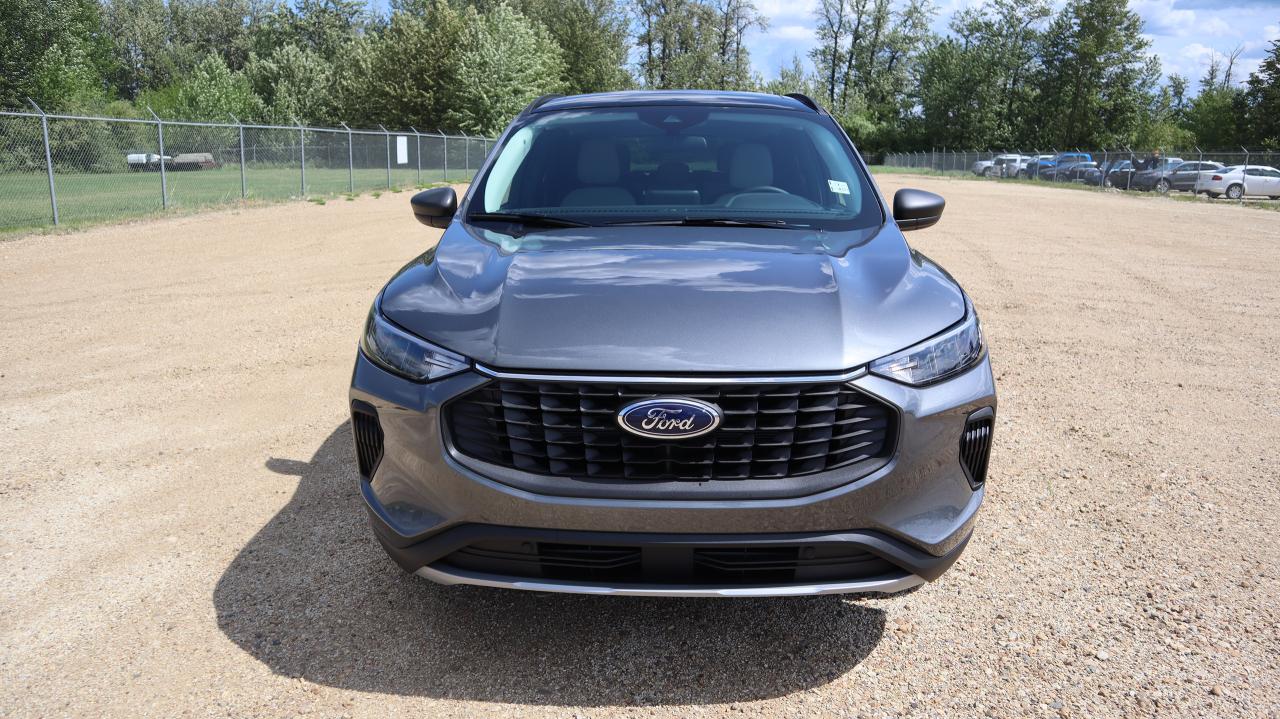 2025 Ford Escape Active Photo