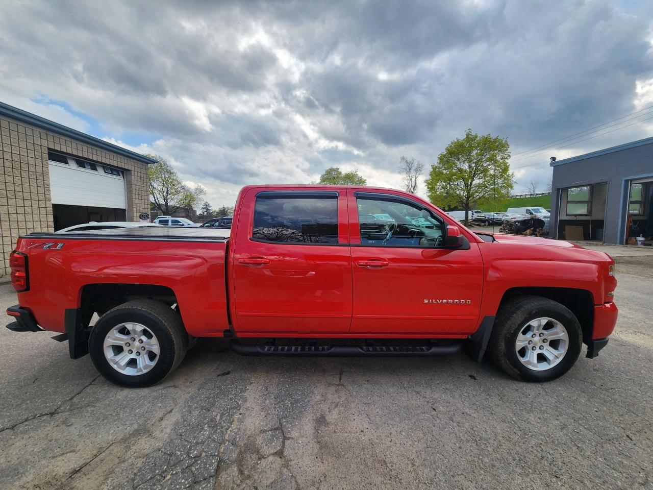 2018 Chevrolet Silverado 1500 LT Z71 - Photo #6