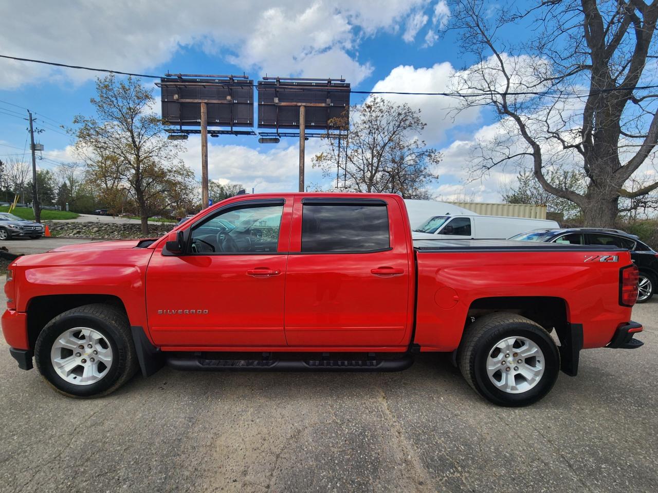 2018 Chevrolet Silverado 1500 LT Z71 - Photo #7