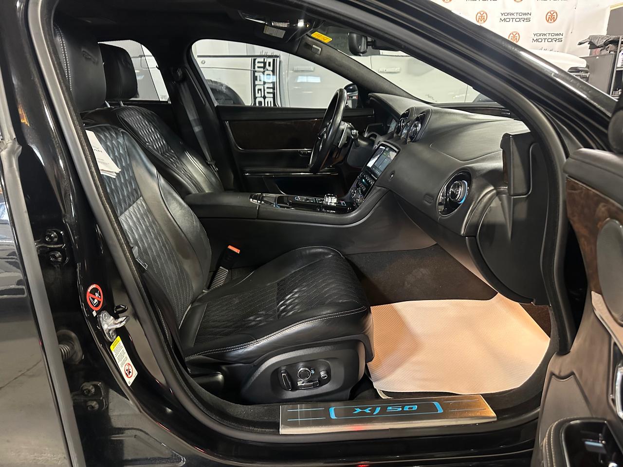 2019 Jaguar XJ XJL Portfolio LWB AWD - Photo #11