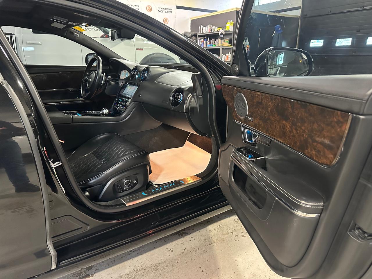 2019 Jaguar XJ XJL Portfolio LWB AWD - Photo #8