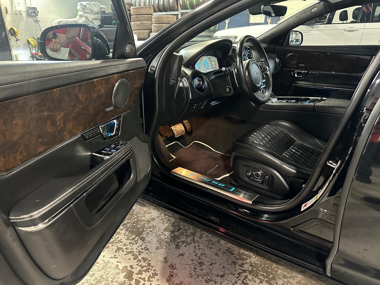 2019 Jaguar XJ XJL Portfolio LWB AWD - Photo #34