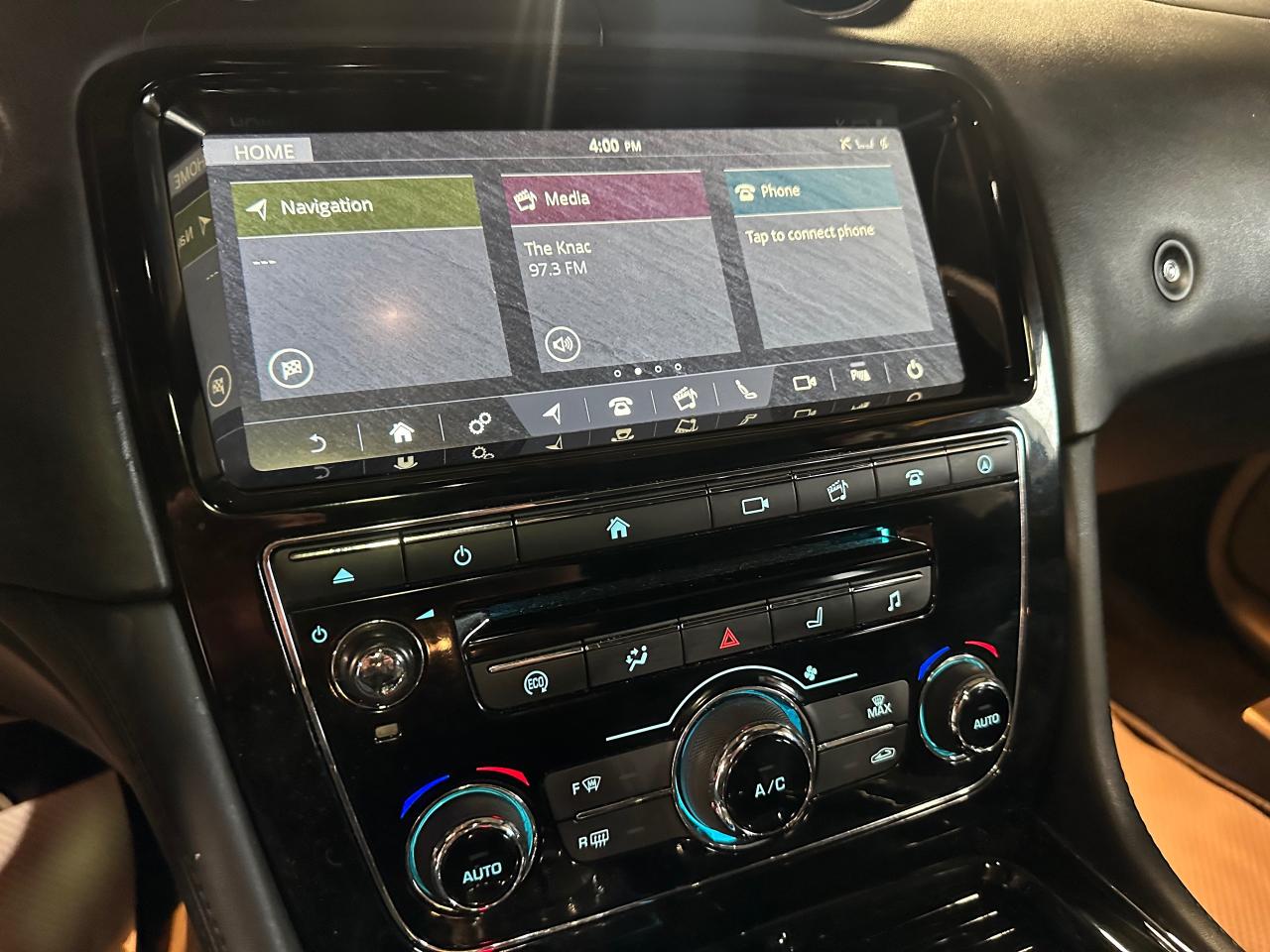 2019 Jaguar XJ XJL Portfolio LWB AWD - Photo #45