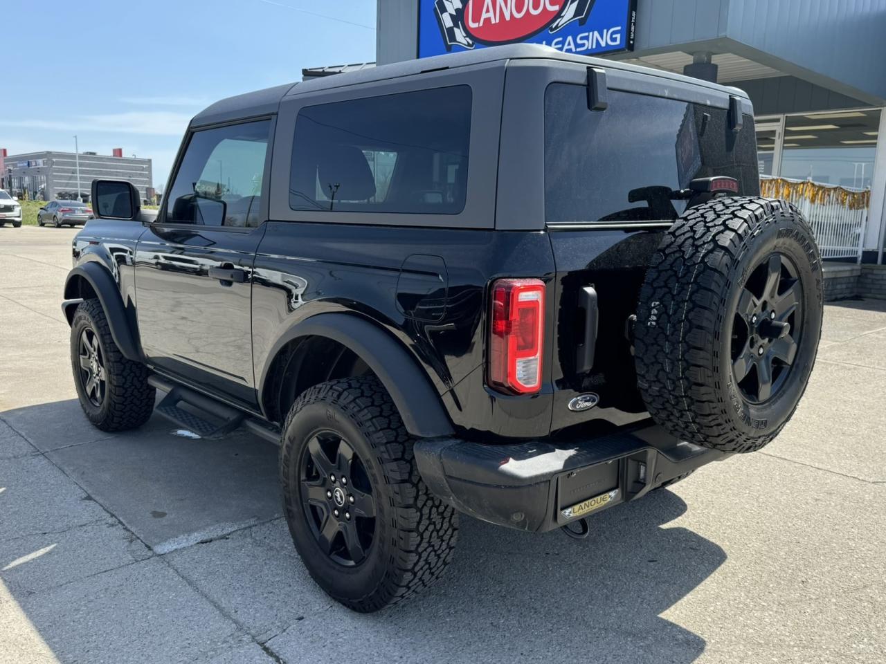 2024 Ford Bronco Black Diamond Photo