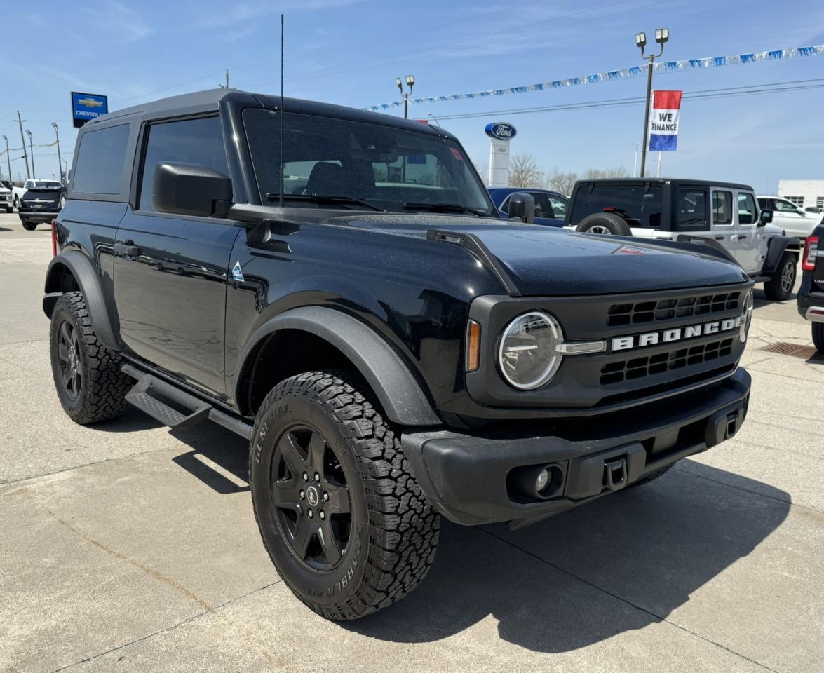 2024 Ford Bronco Black Diamond Photo