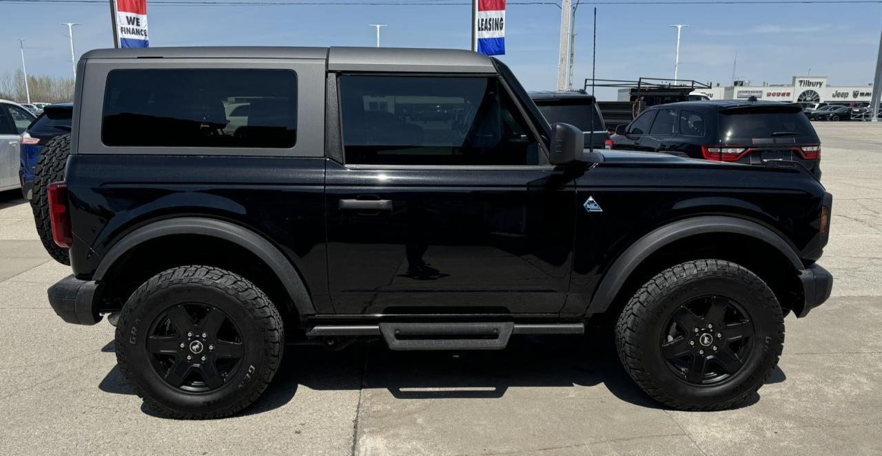 2024 Ford Bronco Black Diamond Photo