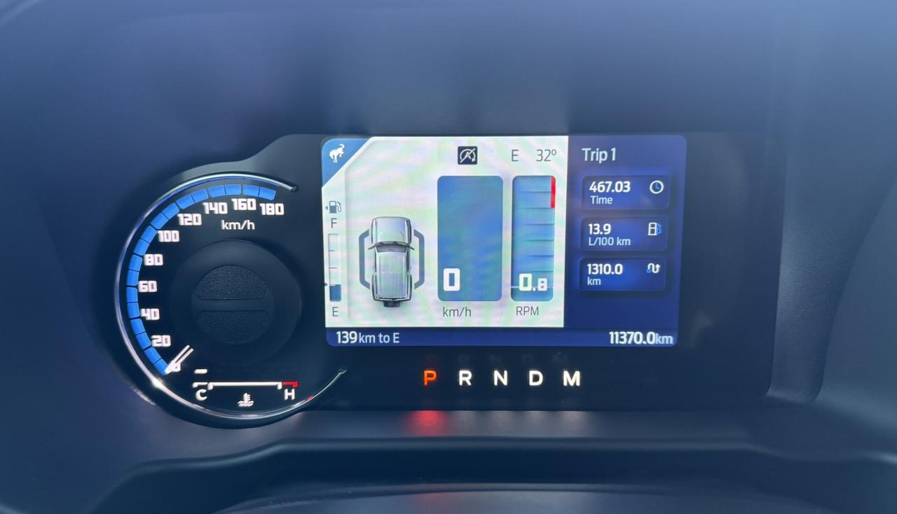 2024 Ford Bronco Black Diamond Photo