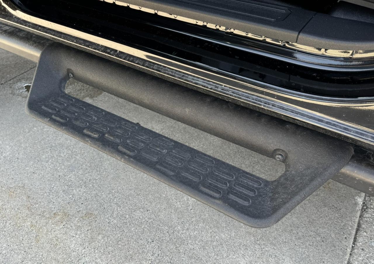 2024 Ford Bronco Black Diamond Photo