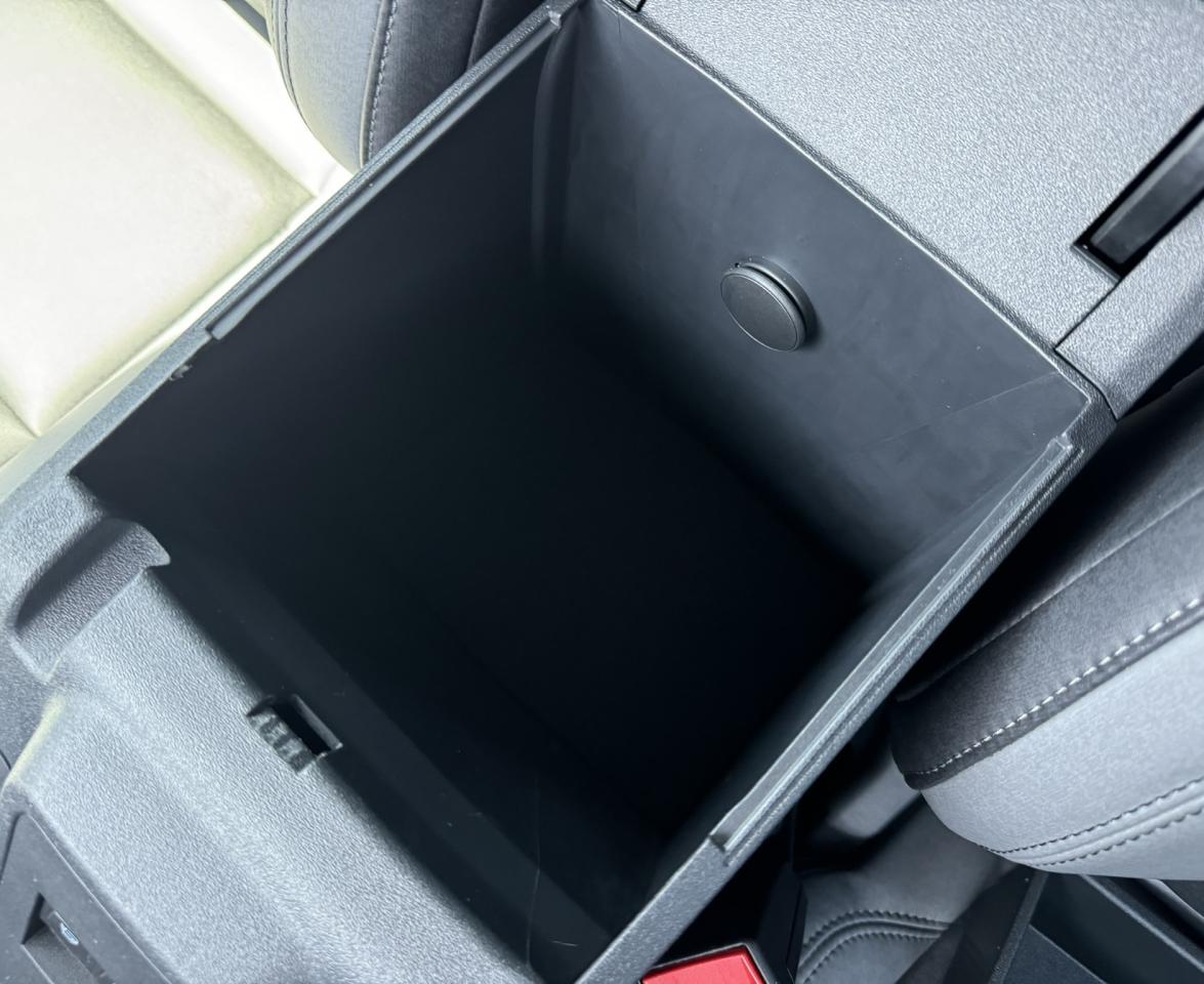 2024 Ford Bronco Black Diamond Photo