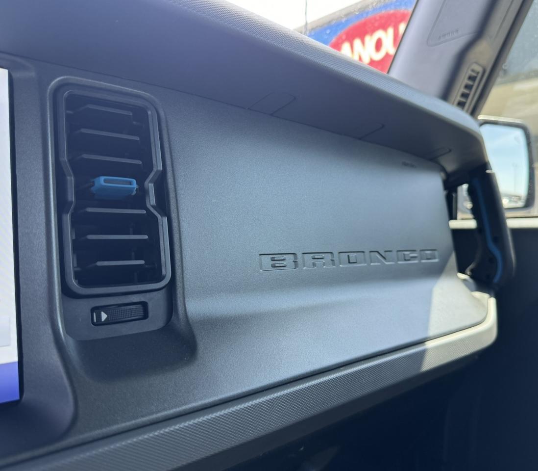 2024 Ford Bronco Black Diamond Photo