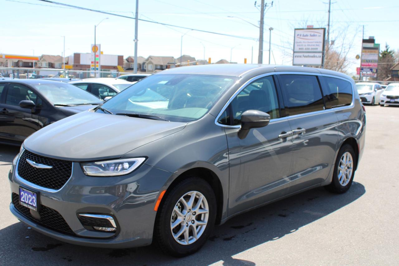 2023 Chrysler Pacifica Touring L - Photo #3