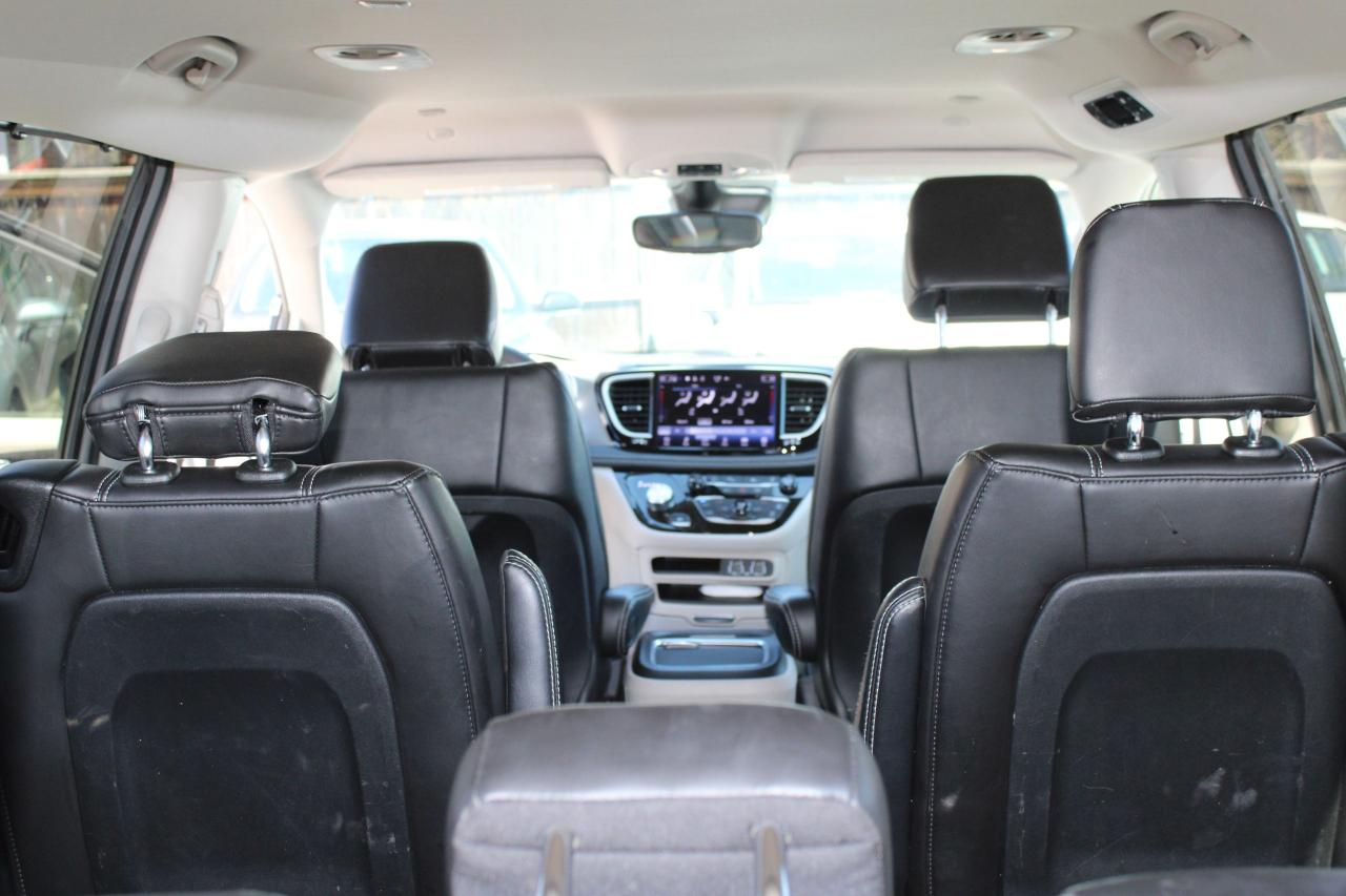 2023 Chrysler Pacifica Touring L - Photo #18