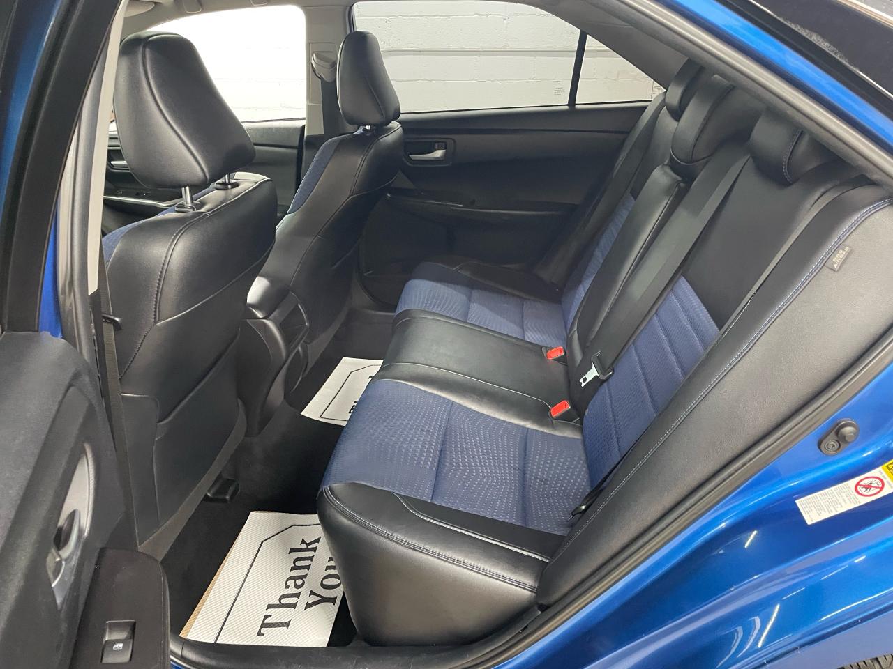 2016 Toyota Camry SPECIAL EDITION Photo27