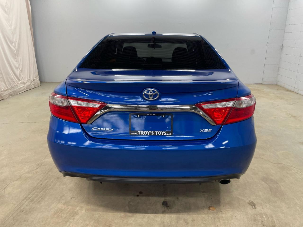 2016 Toyota Camry SPECIAL EDITION
